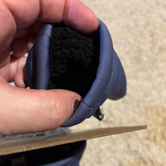 NORTH FACE SIERRA ETIP MITTENS, KIDS XL - Picture 4 of 5